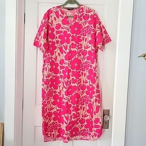 Uniqulo x Marimekko pink floral Kaftan Dress